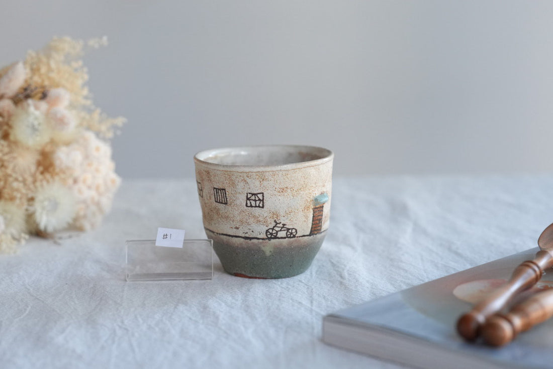 Akemi Suzuki 鈴木明美 - Animal Mug AS29