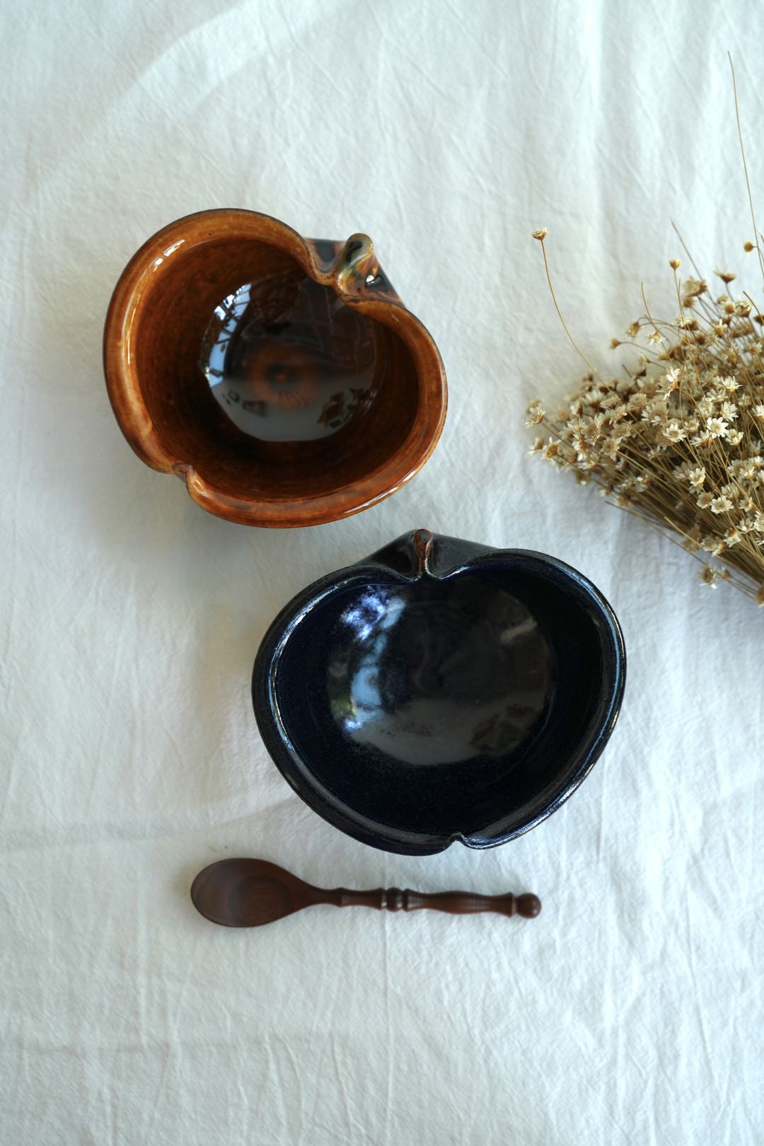 Hirokazu Furutani 古谷浩一 - Navy Apple Shaped 14cm Bowl HF09