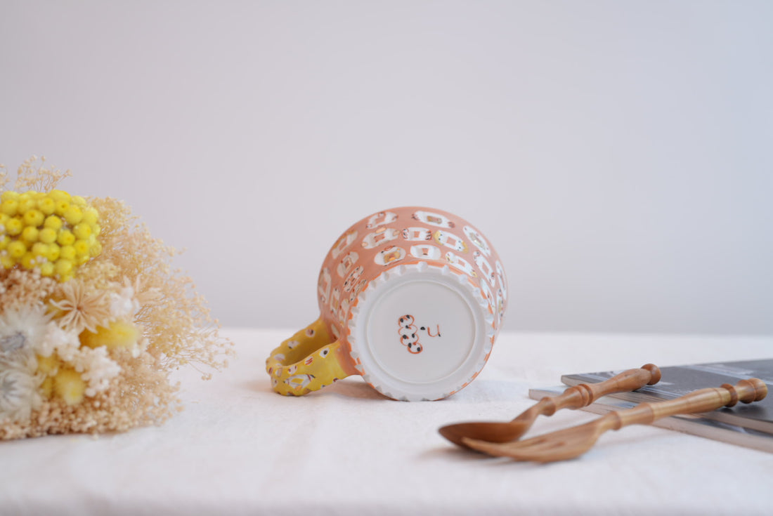 Hamasaka Naoko 浜坂尚子  Hand Painted Mug - HN11