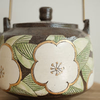 Cool Banana Black Pottery with Gold Detailing Teapot