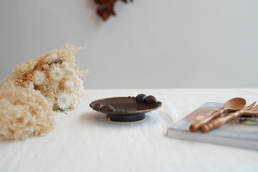 TAMA10- Small Chocolate Plate - TA07