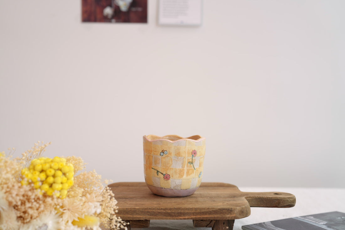 Cozy Nook - Checkered Pattern Mug with Round Bottom- CN20 #1