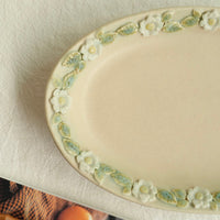谷口なづみ Flower Embossed Ceramic Oval Plate