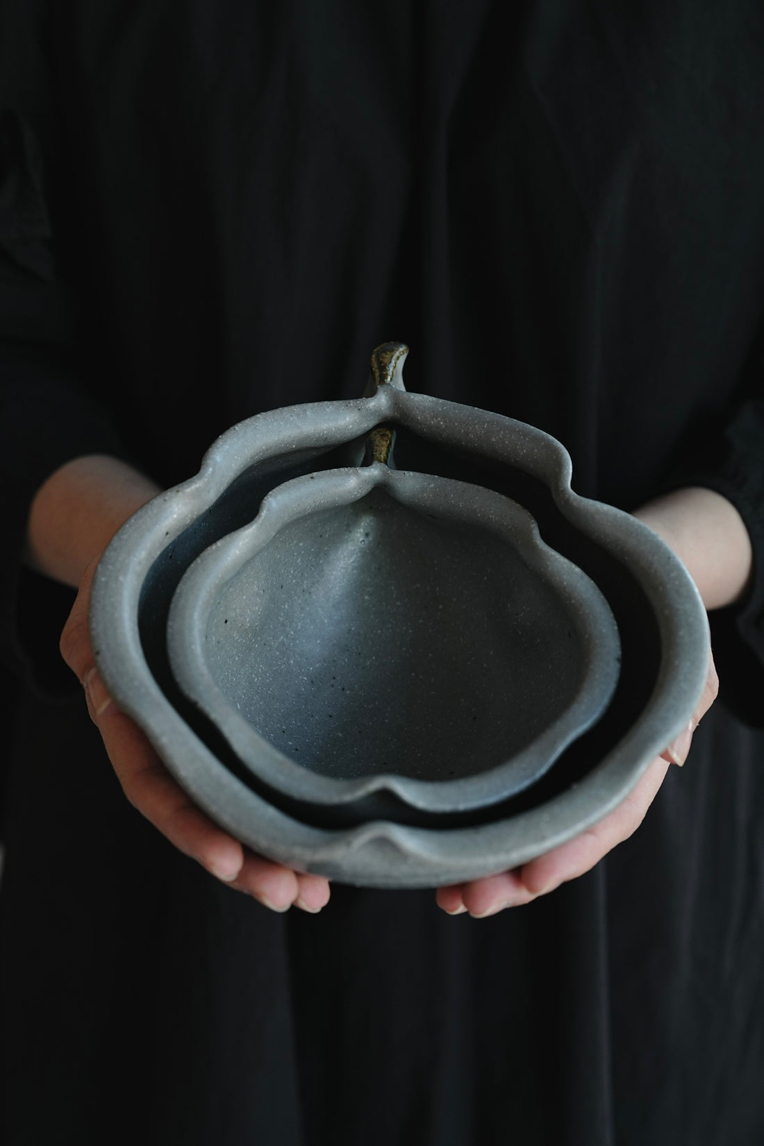 Hirokazu Furutani 古谷浩一 -  Grey Pear Shaped 19cm Bowl HF23