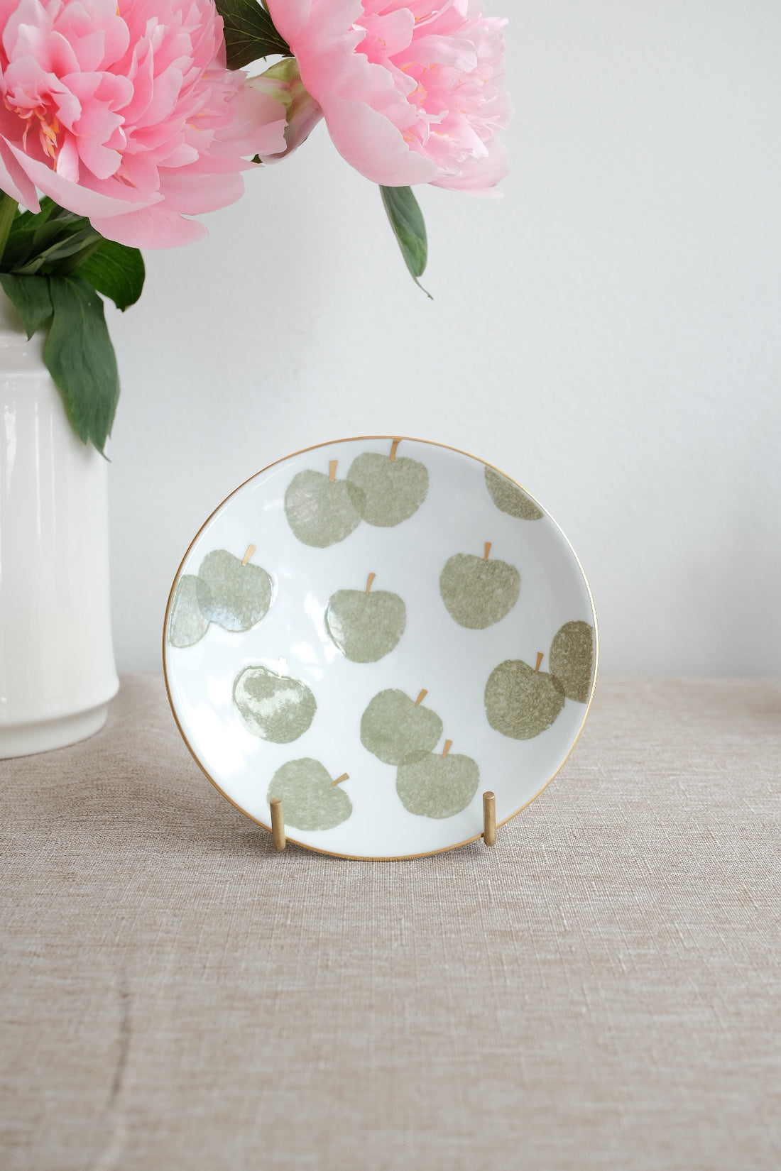 Natsumi Iino 飯野夏實 Small Plate - Apple NI001