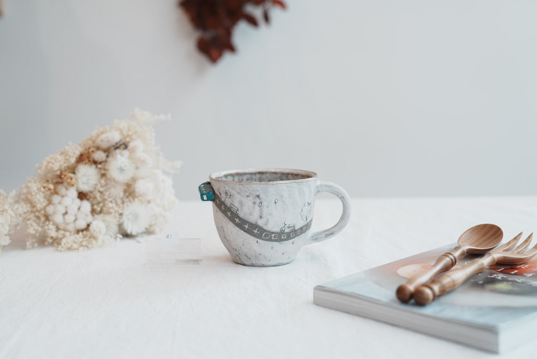 Akemi Suzuki 鈴木明美 - Road Collection Mug - Blue Car AS22