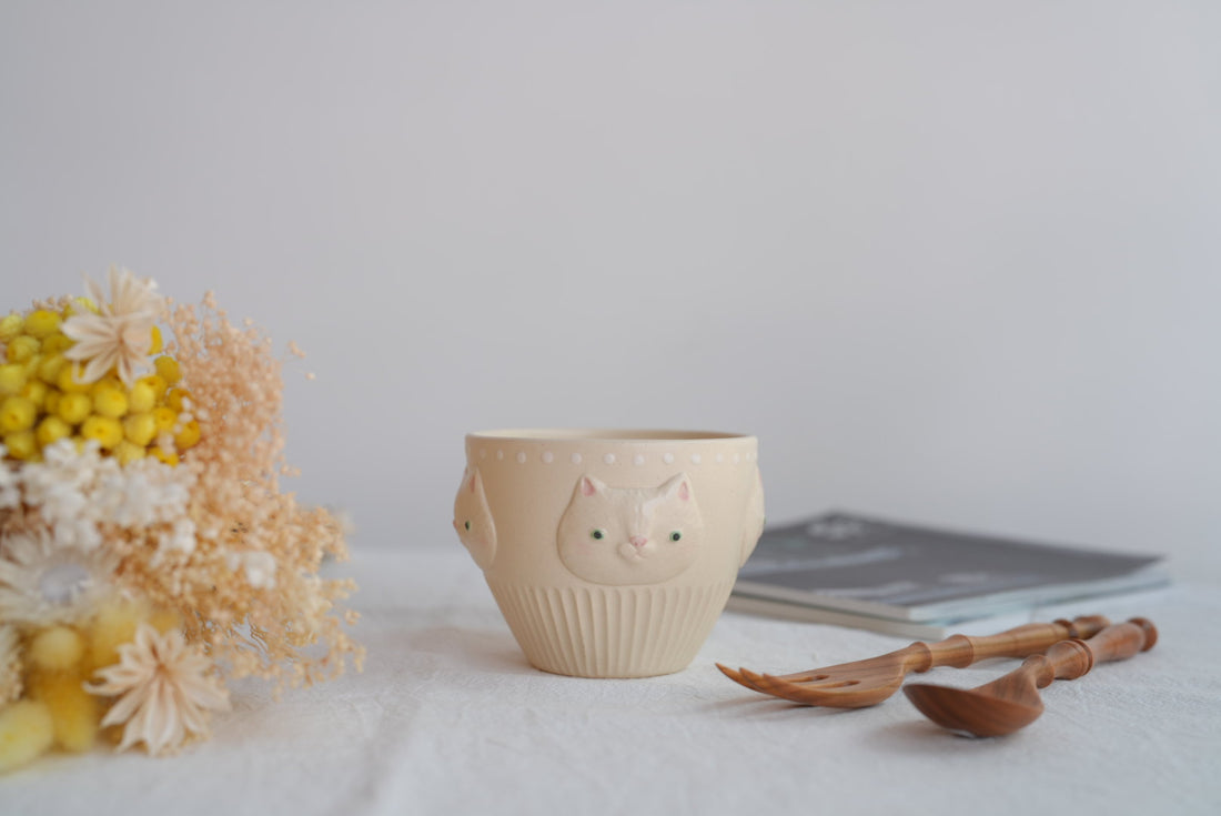 Sugar Poppo Round Cup - White Cat SP25