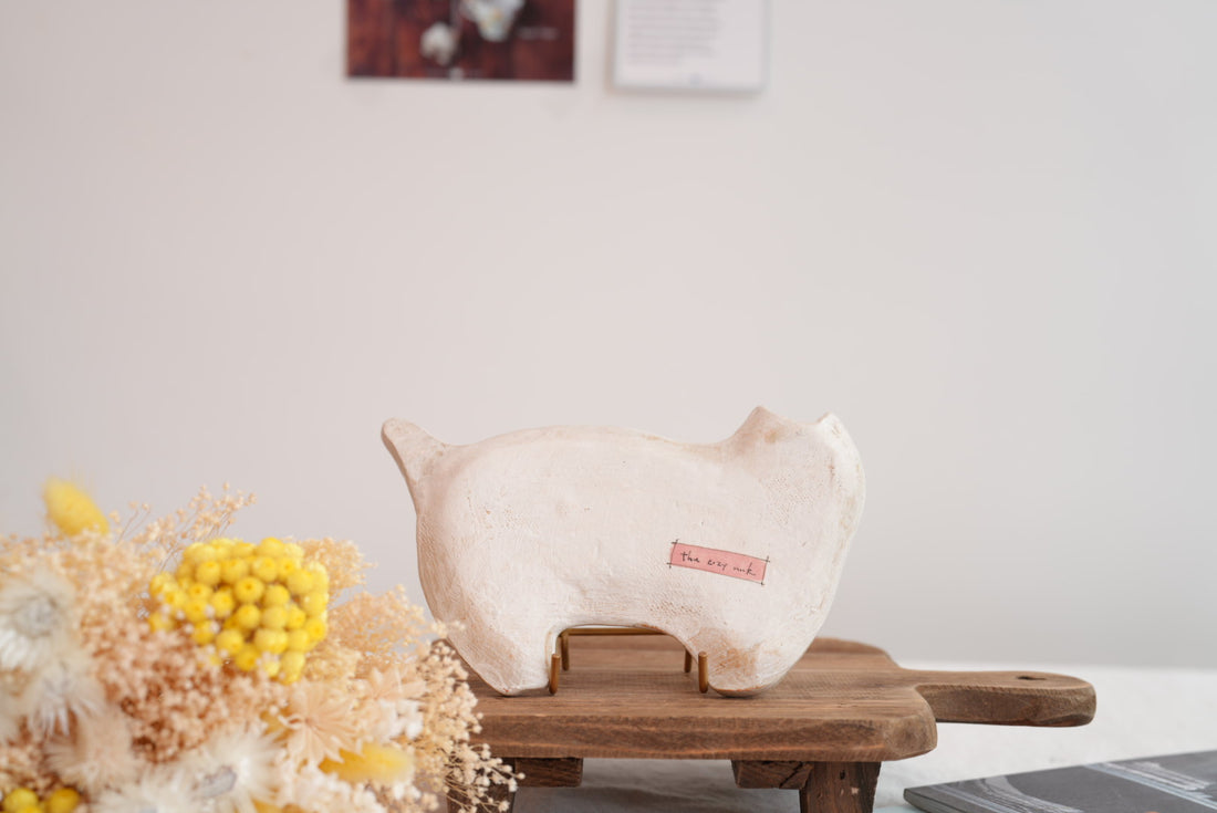 Cozy Nook - Cat Shaped Plate- CN12