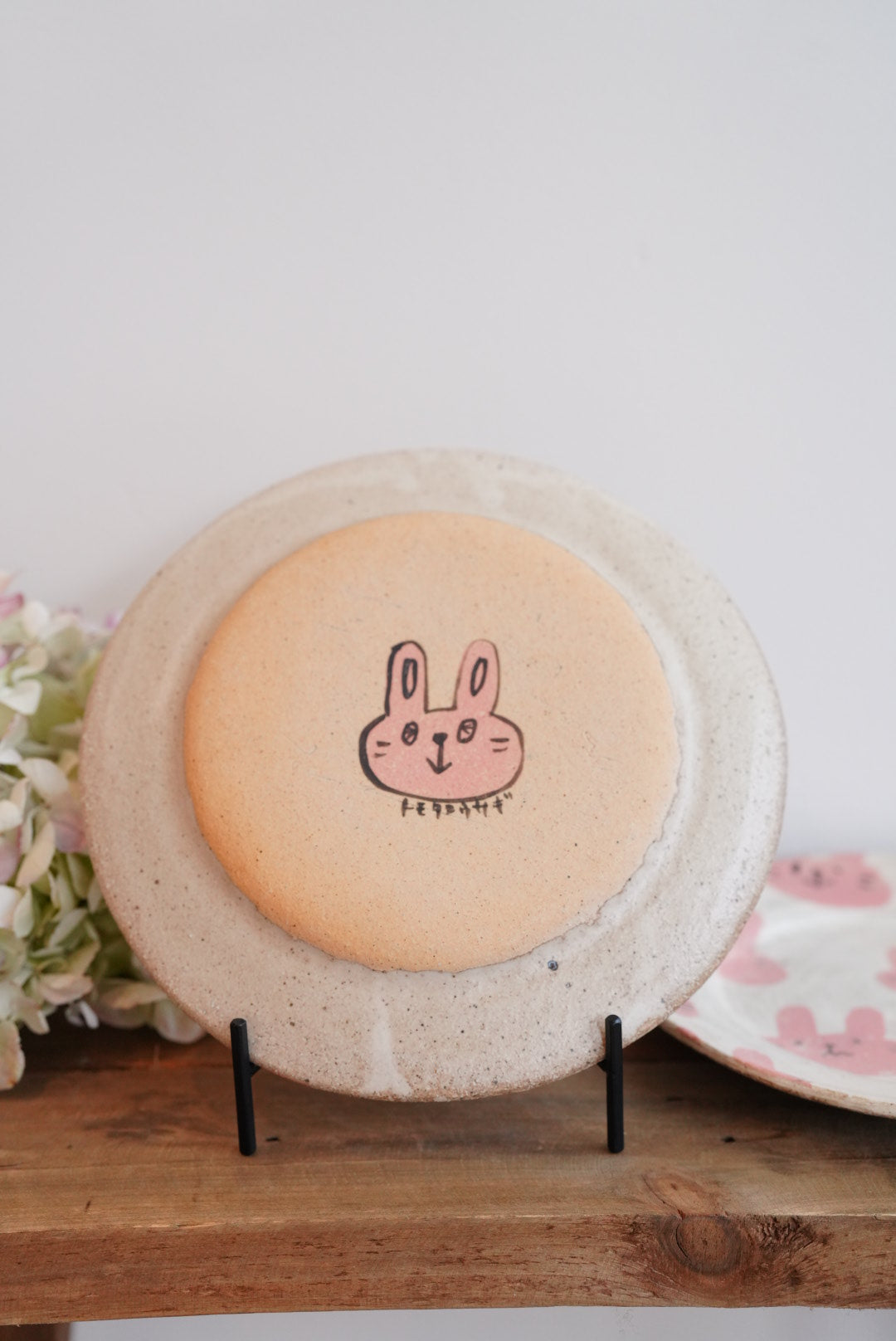 Tomotaro 岡村友太郎 - Rabbit Round Plate