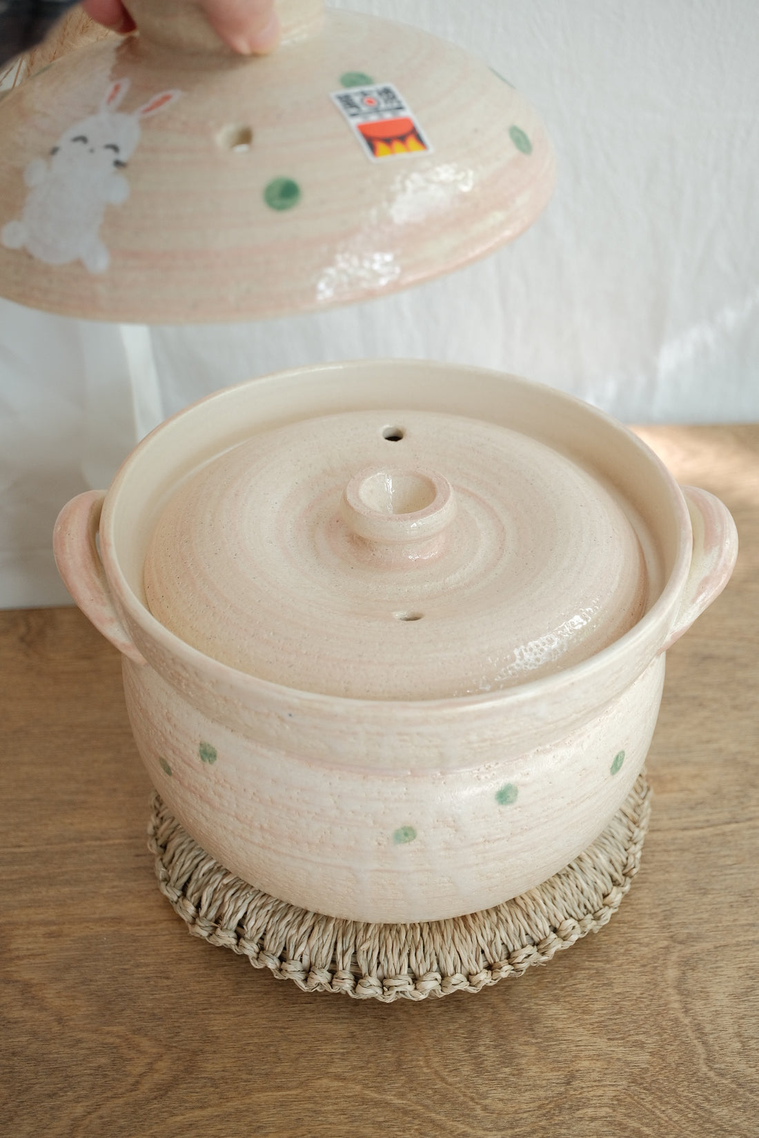 Donabe Banko Ware Double Lids Pink Bunny Clay Pot 2.2L