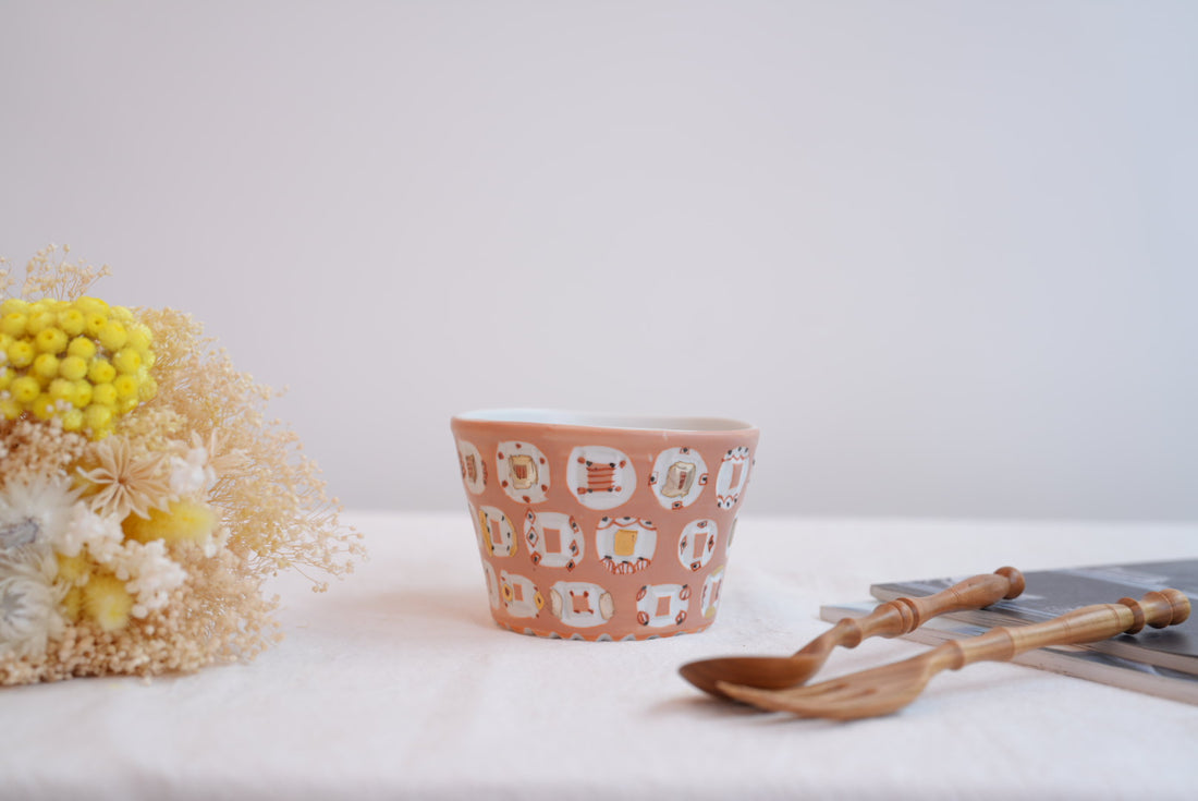 Hamasaka Naoko 浜坂尚子  Hand Painted Mug - HN11