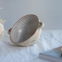 Akemi Suzuki 鈴木明美 - White Wall Double Handled Bowl AS09