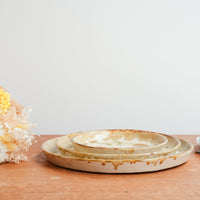 Minako Takizawa 滝沢三奈子 Small Yellow Flower Plate MW01