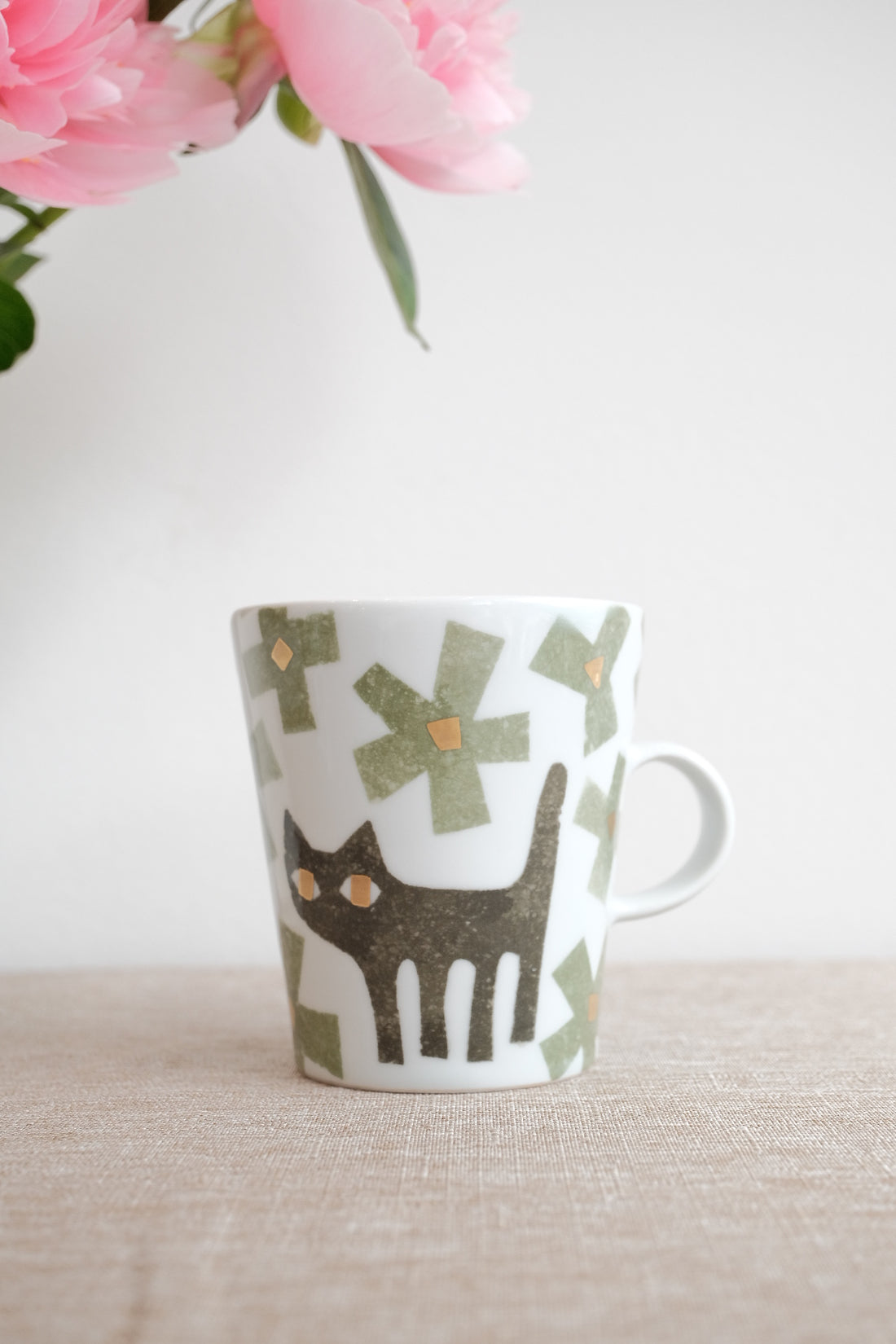 Natsumi Iino 飯野夏實 Mug - Cat NI011a