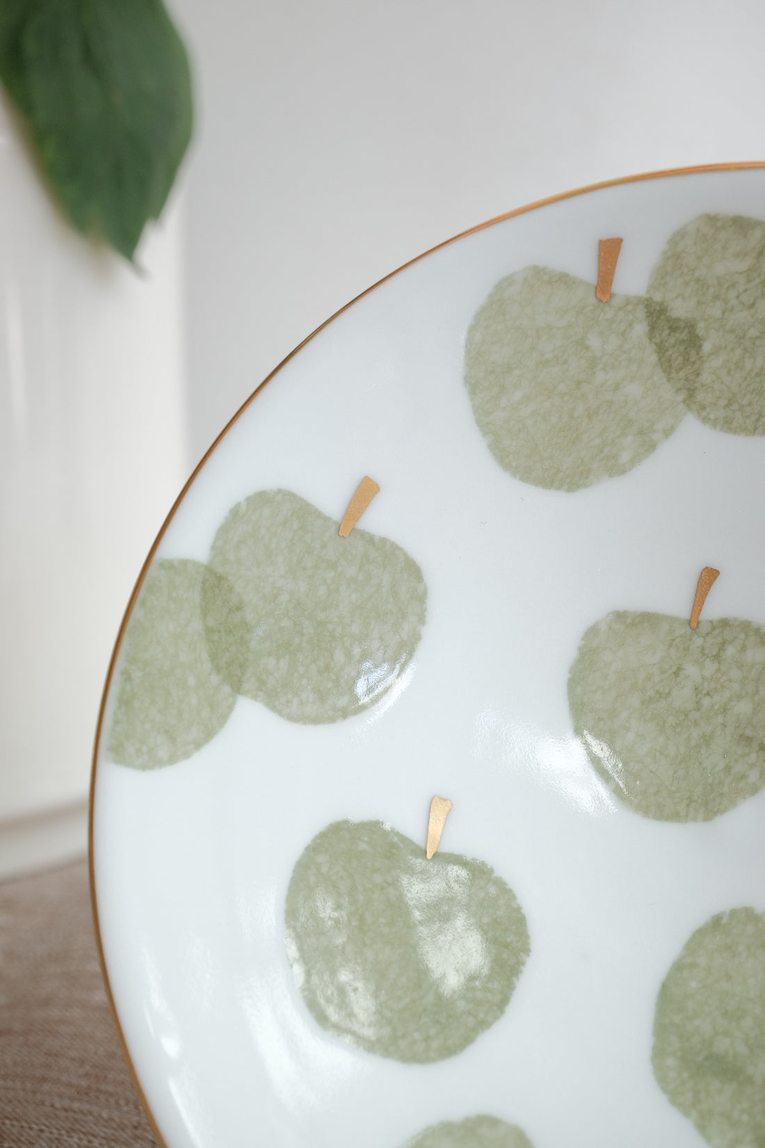 Natsumi Iino 飯野夏實 Small Plate - Apple NI001