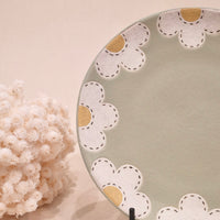 Kei Mitsumochi ミツ持啓 Round Plate - Green Flower KM08