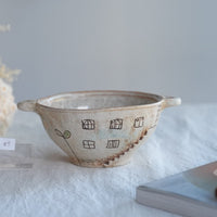 Akemi Suzuki 鈴木明美 - White Wall Double Handled Bowl AS09