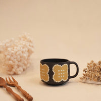 Kei Mitsumochi ミツ持啓 Flower with Black Background Mug - Yellow KM60