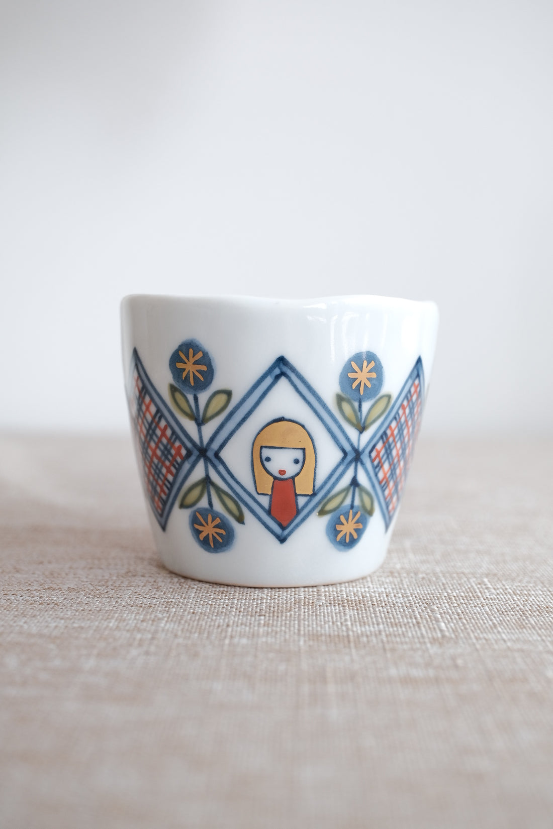 Natsumi Iino 飯野夏實 Small Sake Cup - Girl NI008
