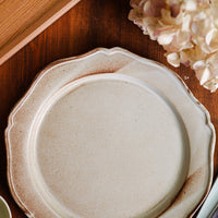 Atelier Gyuusha Large Floral Shape Round Plate