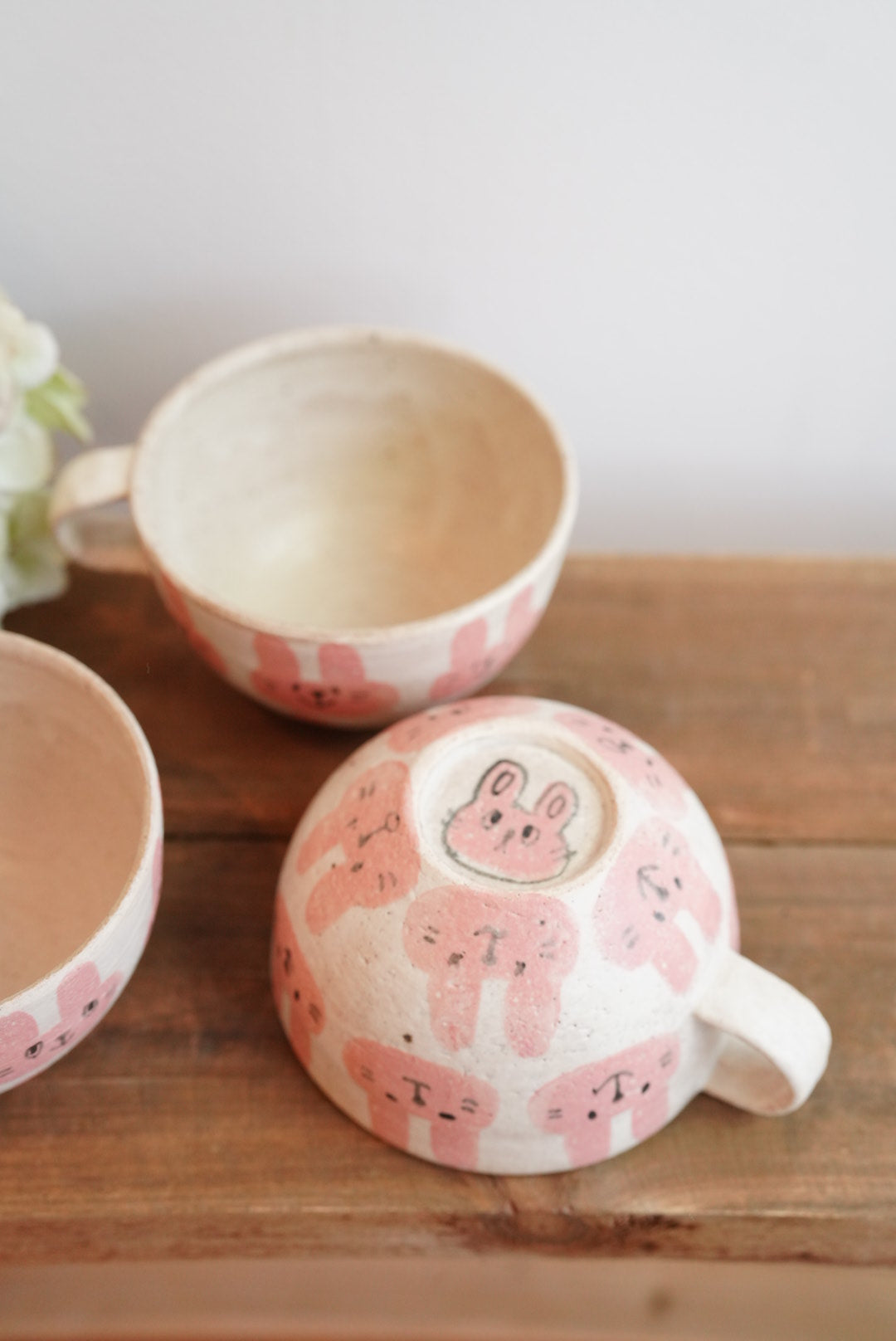 Tomotaro 岡村友太郎 - Rabbit Round Mug