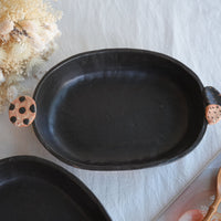 Akemi Suzuki 鈴木明美 - Dots Oval Baking Bowl - Large AS08