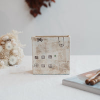 Akemi Suzuki 鈴木明美 - White Wall Collection Clock AS23