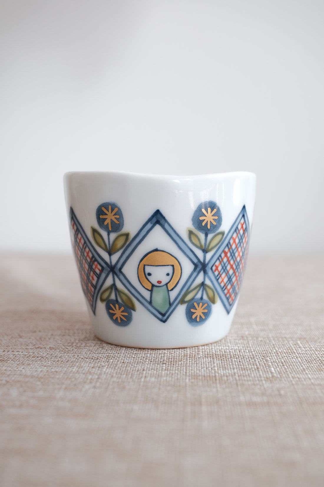 Natsumi Iino 飯野夏實 Small Sake Cup - Girl NI008