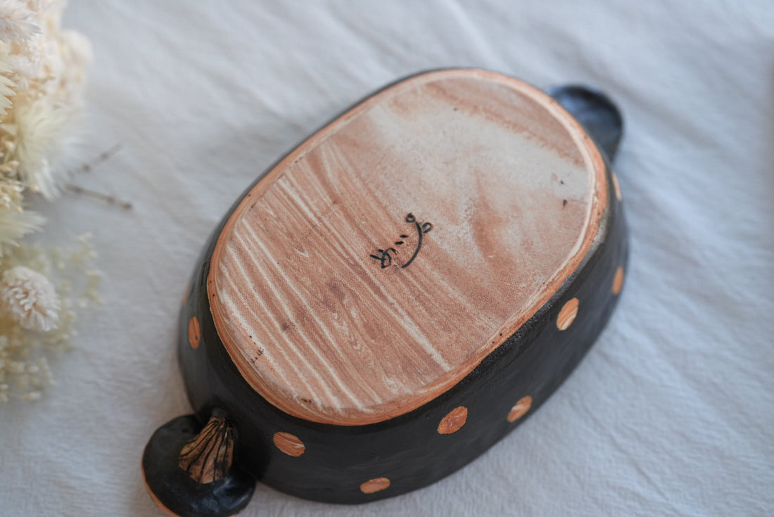 Akemi Suzuki 鈴木明美 - Dots Oval Baking Bowl - Small AS07