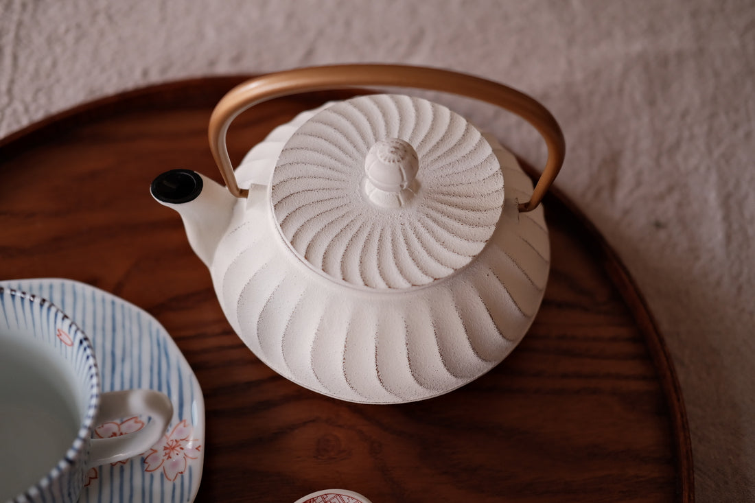 IWACHU Iron Teapot - White Gold