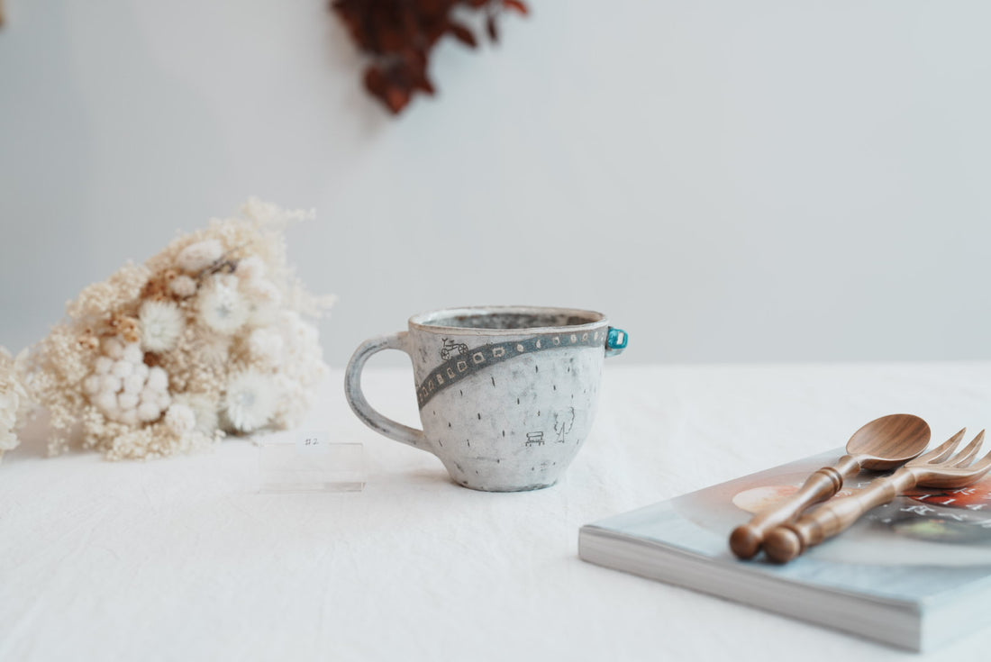 Akemi Suzuki 鈴木明美 - Road Collection Mug - Blue Car AS22