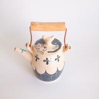 Boobee Studio 吉林三千代 - Small Teapot with Handle on the Top BS05-2