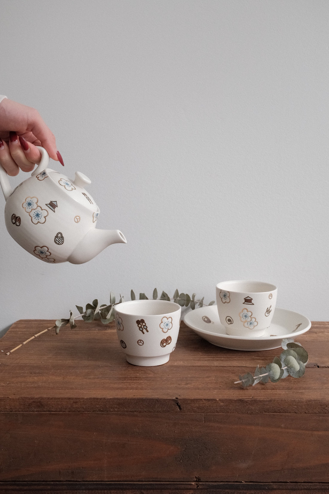 Tobe-ware Golden Ume Tea Cup & Teapot Collection