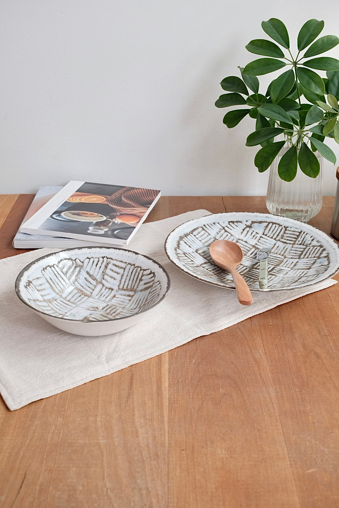 Mino Ware Elegant Hand-painted Collection