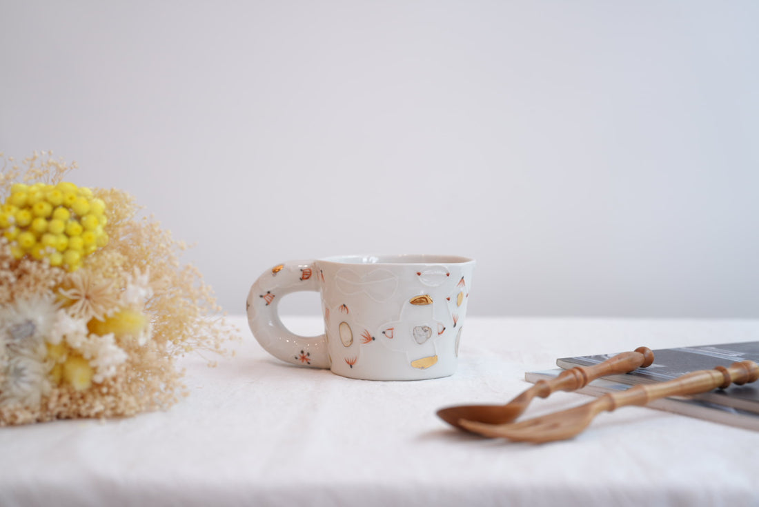 Hamasaka Naoko 浜坂尚子  Hand Painted Gold Deco Mug - HN08 #2