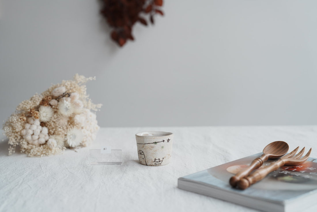 Akemi Suzuki 鈴木明美 - White Wall Tea/Sake Cup AS04