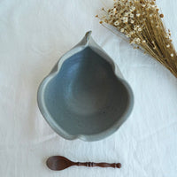 Hirokazu Furutani 古谷浩一 - Grey Pear Shaped 19cm Bowl HF23