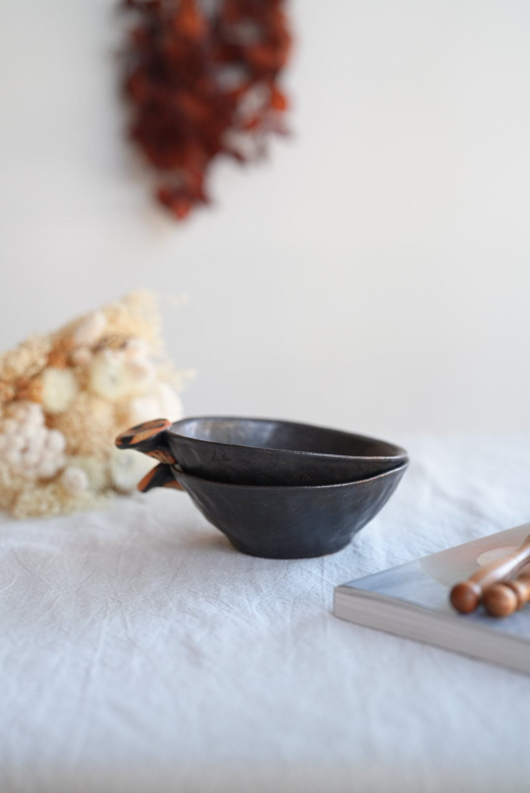 Akemi Suzuki 鈴木明美 - Mushroom handle Bowl AS33