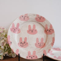 Tomotaro 岡村友太郎 - Rabbit Round Plate