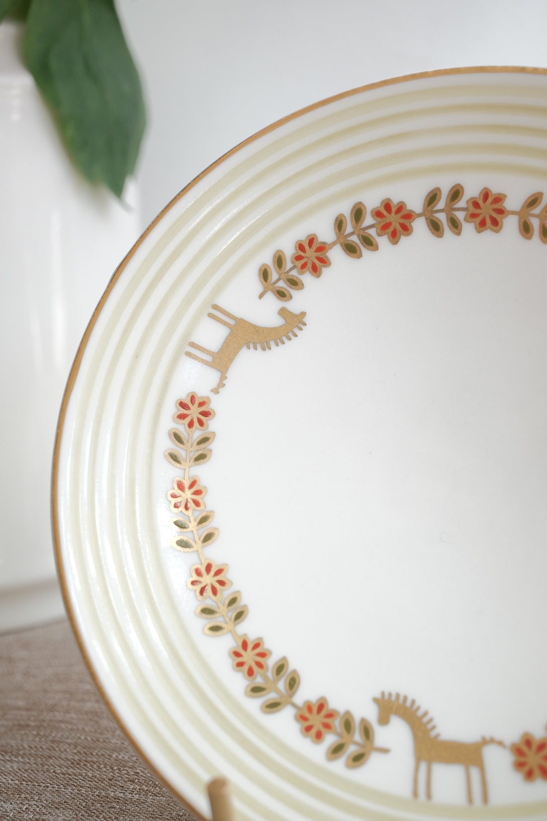 Natsumi Iino 飯野夏實 Gold Decor Small Plate - Horse NI005a