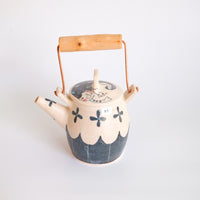 Boobee Studio 吉林三千代 - Small Teapot with Handle on the Top BS05-4