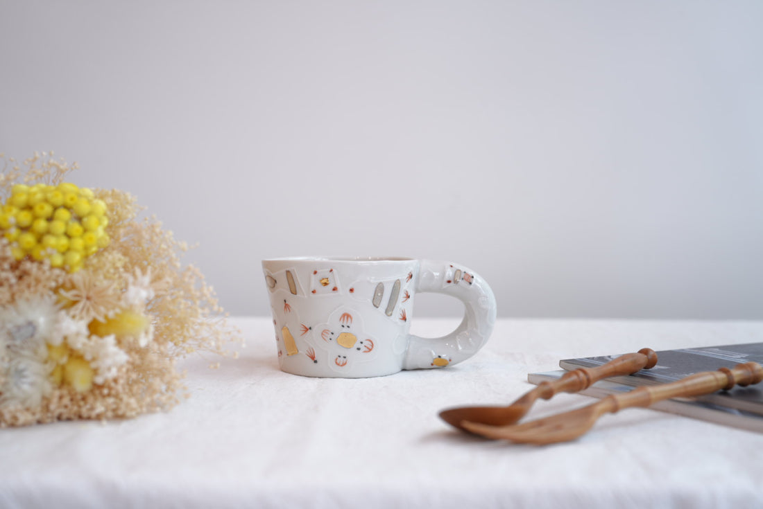 Hamasaka Naoko 浜坂尚子  Hand Painted Gold Deco Mug - HN08 #2