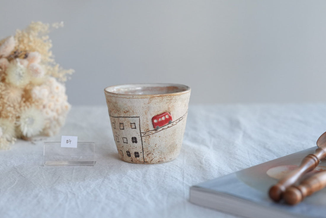 Akemi Suzuki 鈴木明美 - White Wall Collection Free Cup AS25