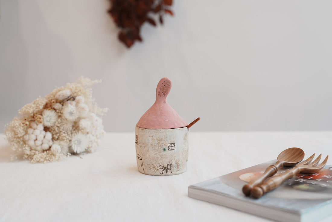 Akemi Suzuki 鈴木明美 - Pink Salt/Sugar Jar AS01b