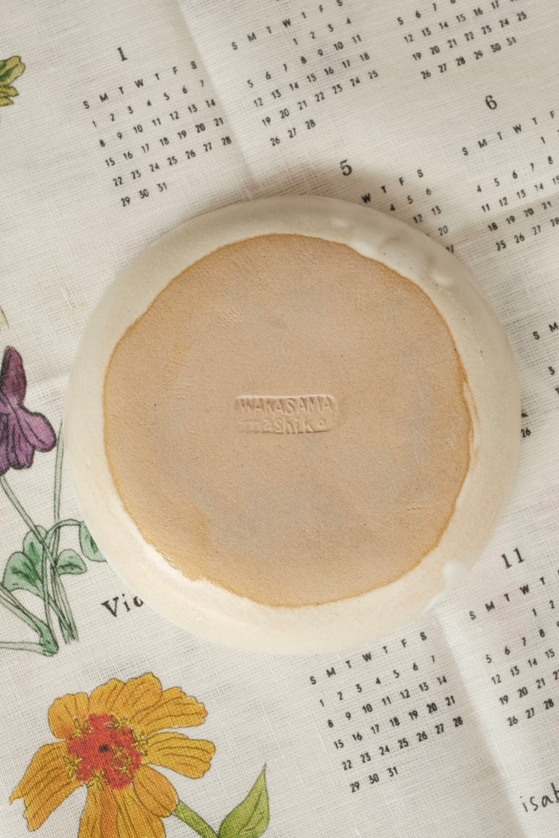 Mashiko Pottery Yoshizawa Lazy Cat Plate