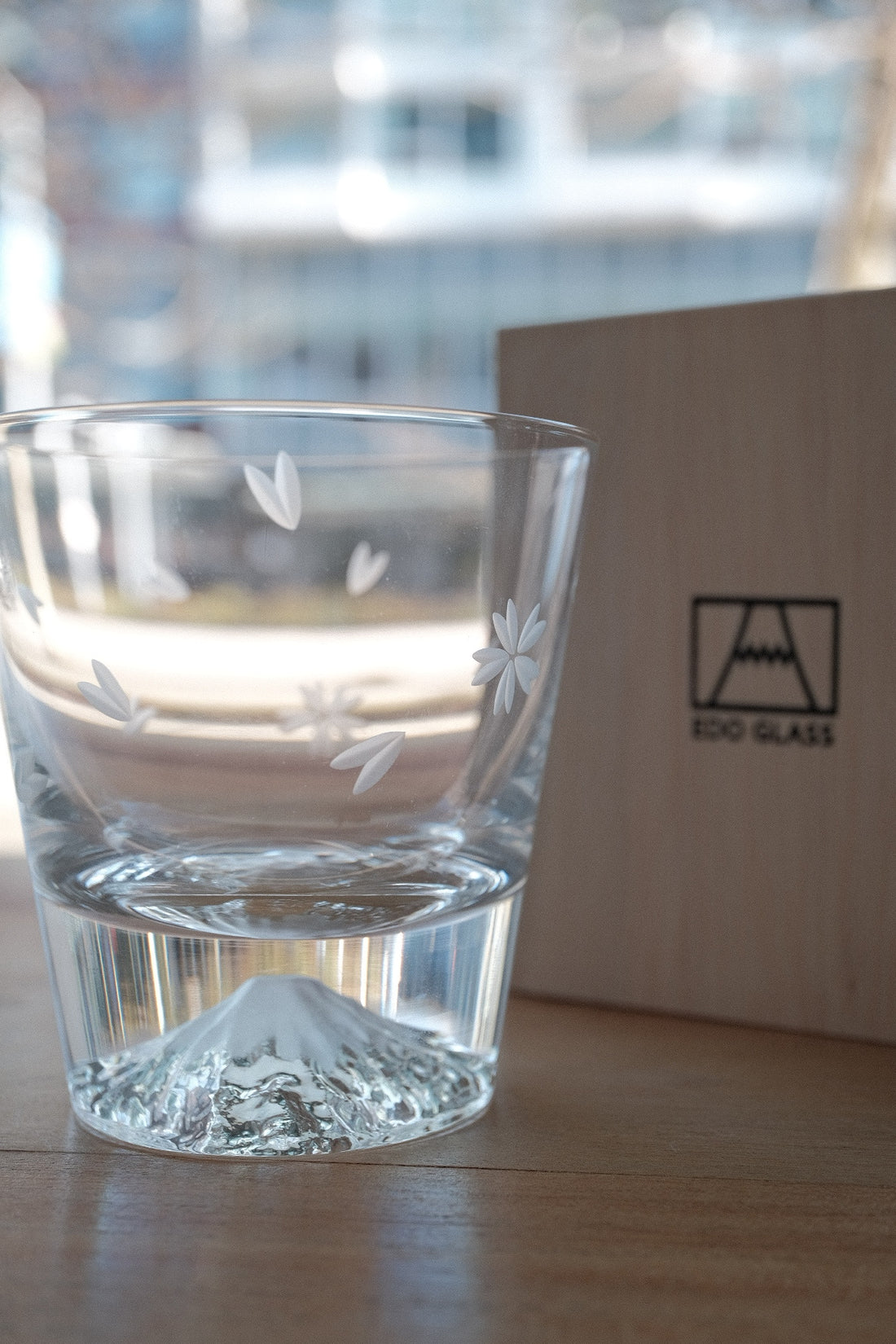 Edo Glass Mt. Fuji Glass Tumbler with Sakura Petal - Large 280ml