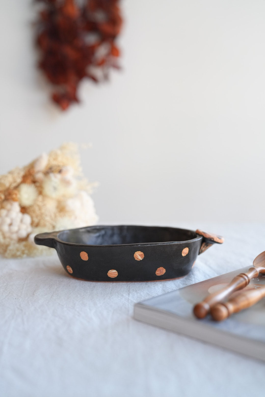 Akemi Suzuki 鈴木明美 - Dots Oval Baking Bowl - Small AS07