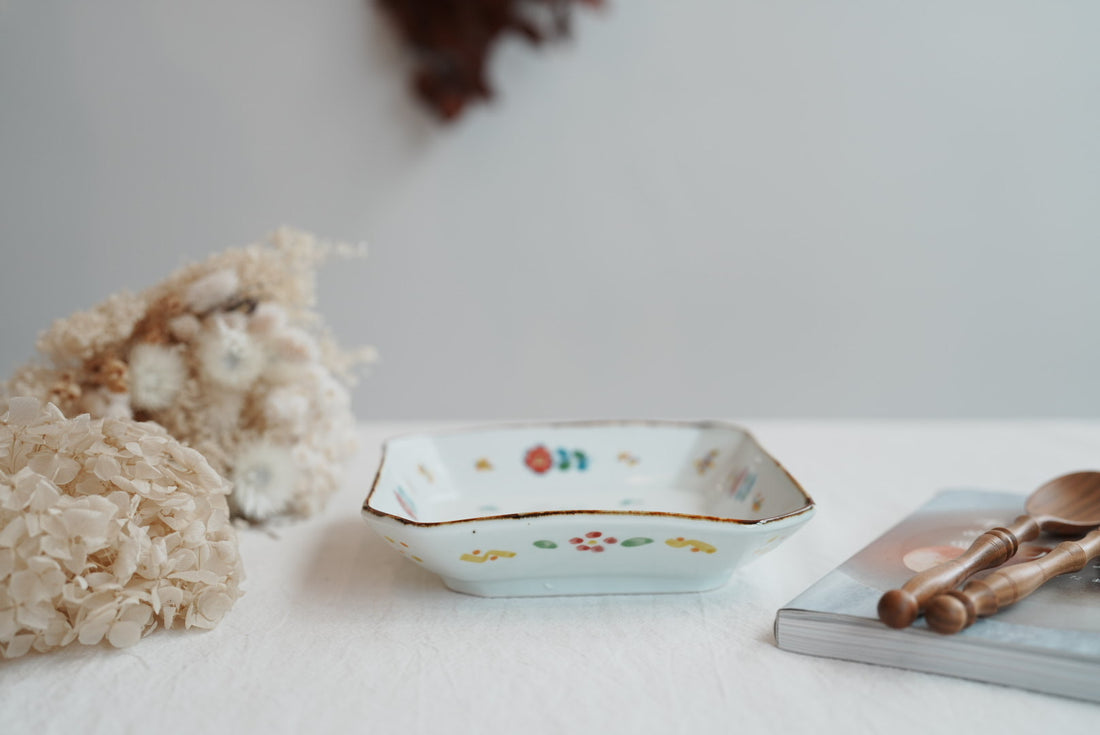 TATA Pottery Studio 田中大輝 & 田边桂- Porcelain Square Plate TP12