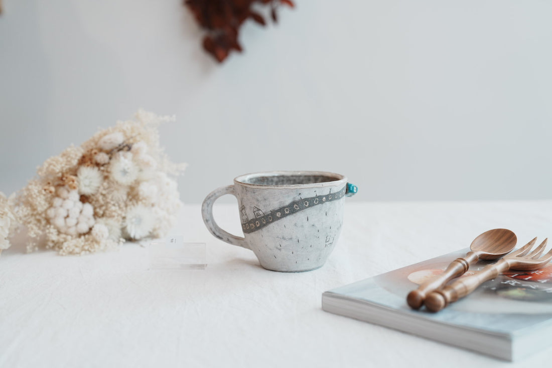 Akemi Suzuki 鈴木明美 - Road Collection Mug - Blue Car AS22