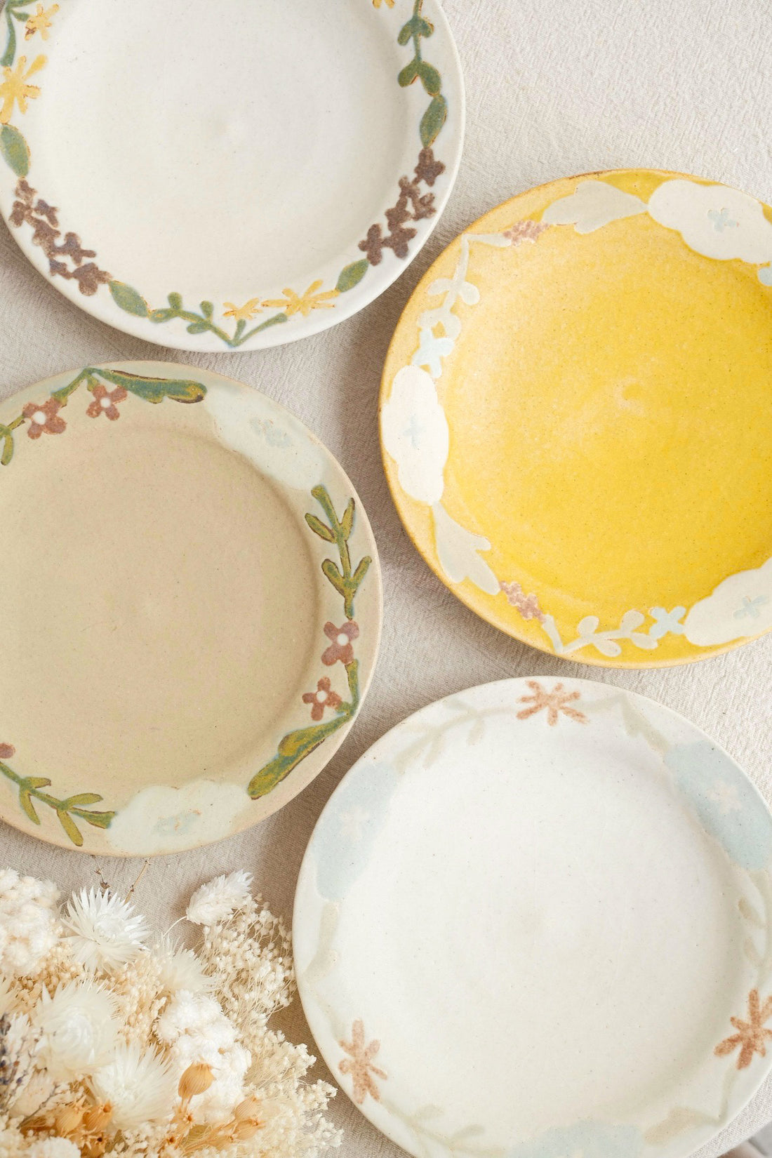 Makiko Okizawa 冲澤真纪子- Medium Saucer MA10